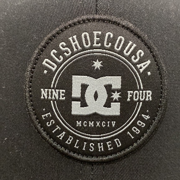 DC SnapBack Hat - Picture 5 of 7